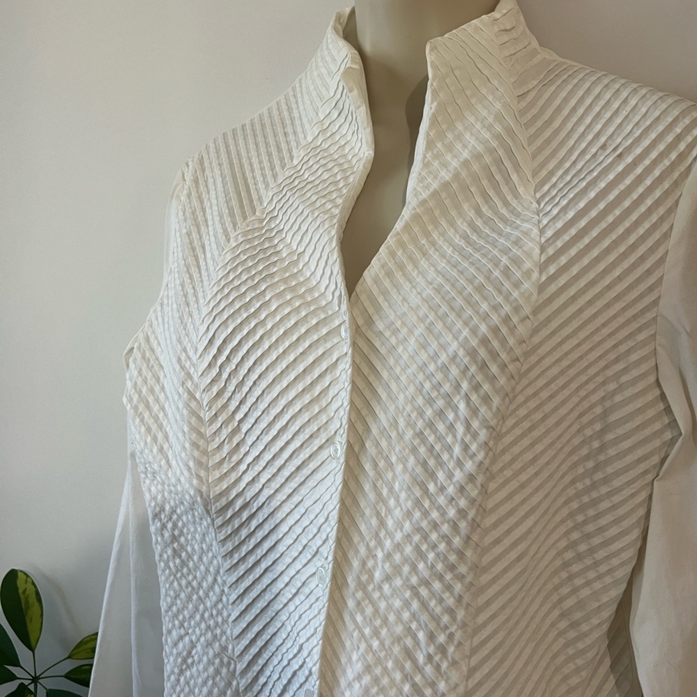 Nexx White Button Down Shirt Womens Medium Long Sleeve Career Blouse